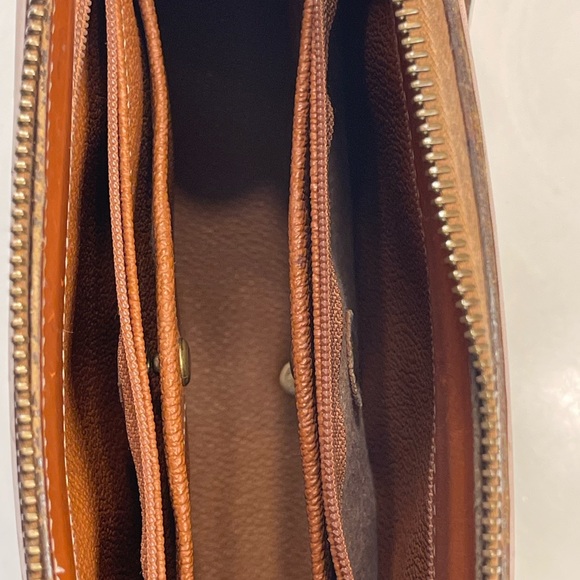 Dooney & Bourke cross body bag - Picture 12 of 13